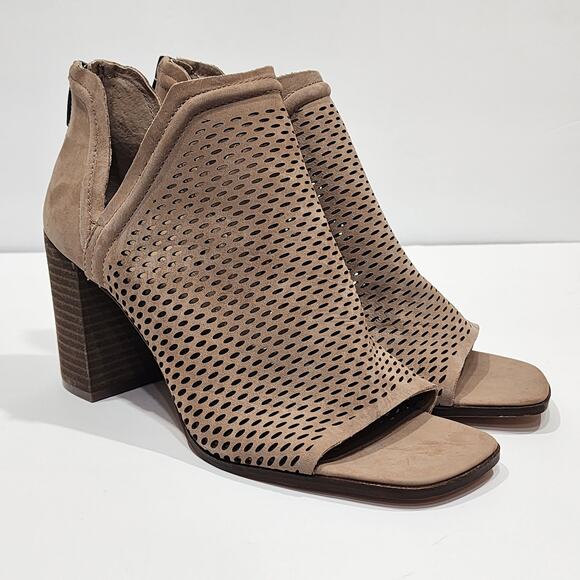 Vince Camuto Katnina Bootie Perforated Leather Open Toe Size 7.5 M Taupe - Picture 3 of 14